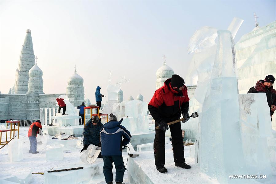 CHINA-HARBIN-ICE SCULPTURE-COMPETITION (CN)