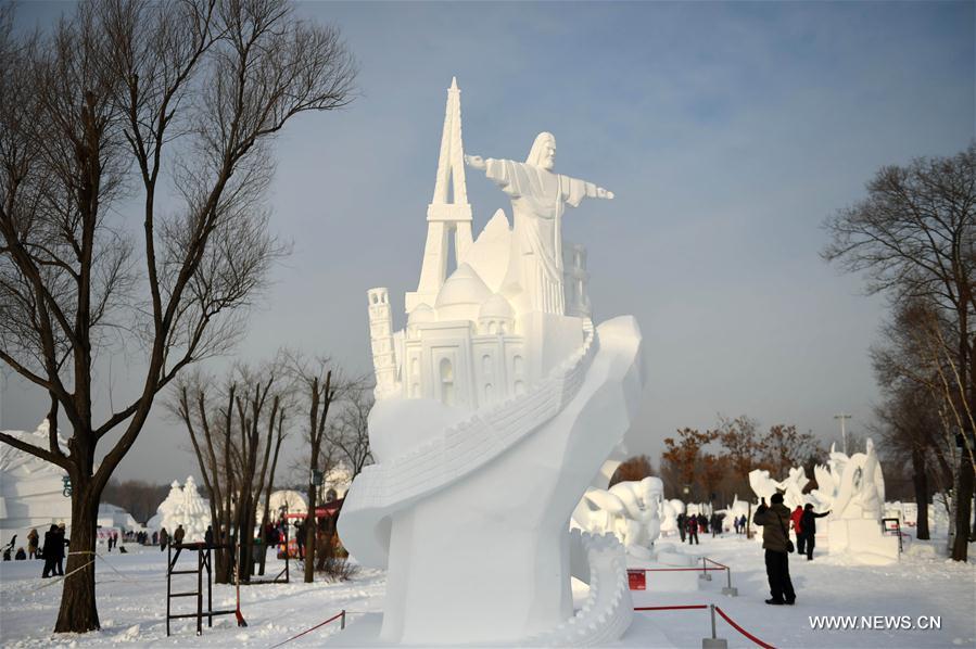 CHINA-HARBIN-SNOW SCULPTURE (CN)