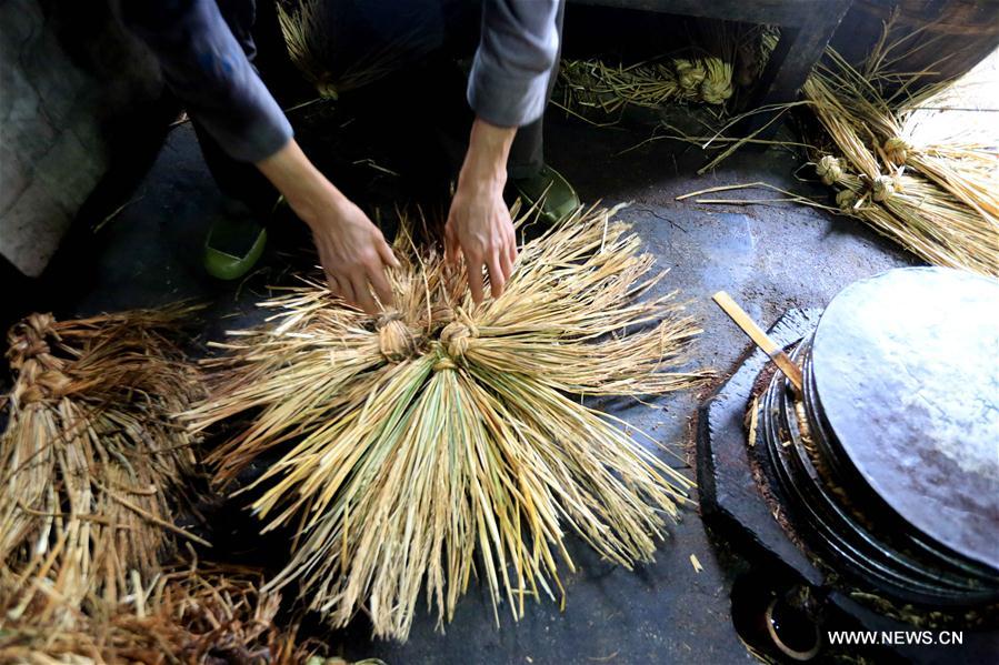 #CHINA-LIUZHOU-TEA OIL(CN)