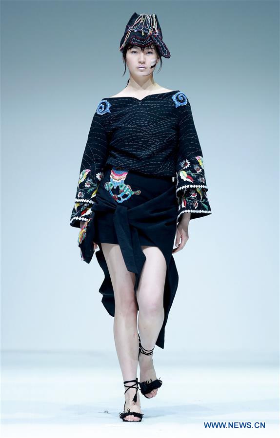 CHINA-BEIJING-GRADUATE-FASHION WEEK (CN)