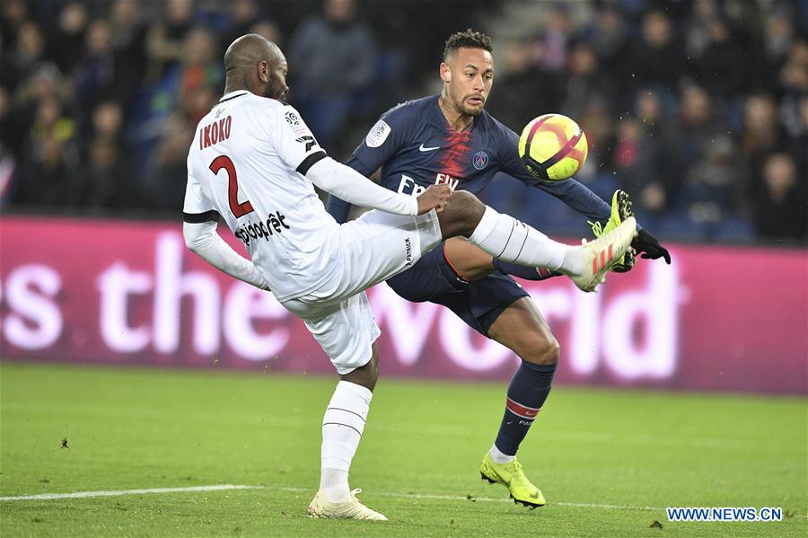 (SP)FRANCE-PARIS-FOOTBALL-LIGUE 1-PARIS SAINT-GERMAIN VS GUINGAMP