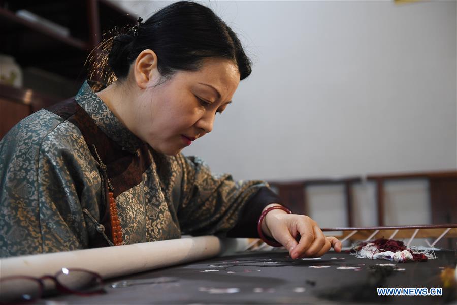 CHINA-JIANGSU-NANJING-EMBROIDERY (CN)