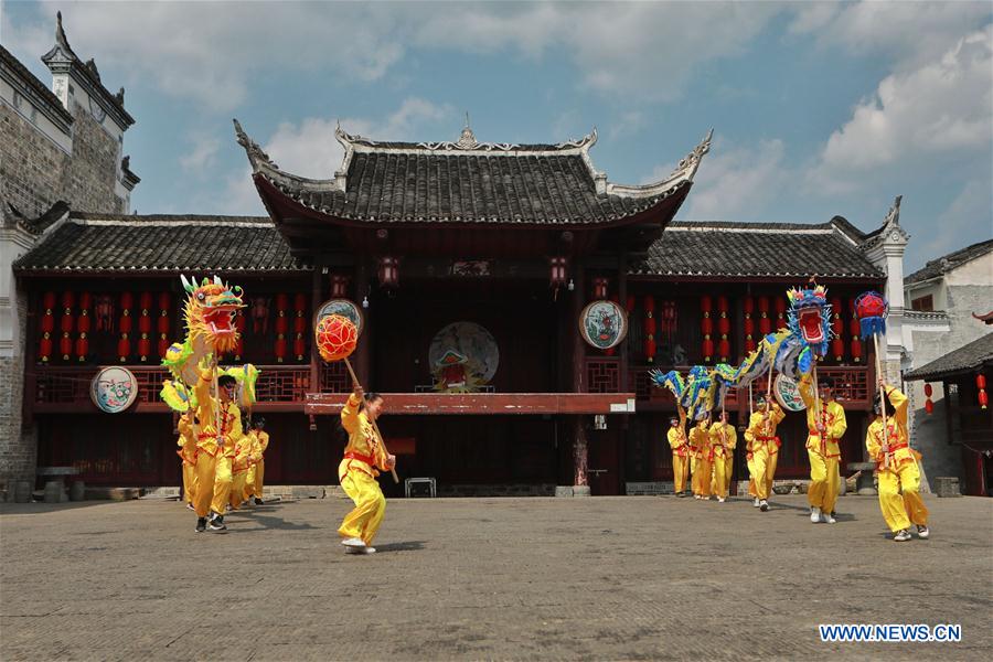 (SP)CHINA-GUIZHOU-JINPING-CULTURAL HERITAGE-DRAGON DANCE (CN)