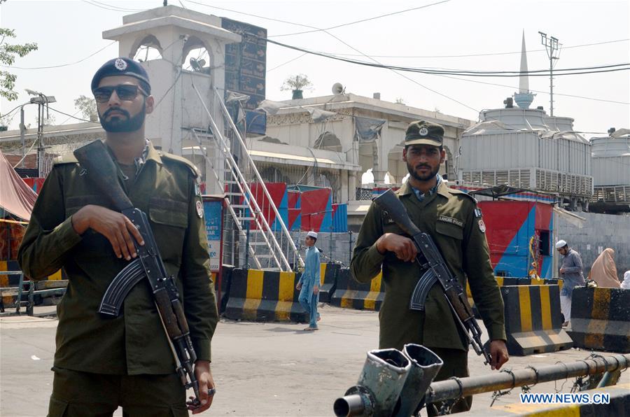 PAKISTAN-LAHORE-EID AL-FITR-SECURITY