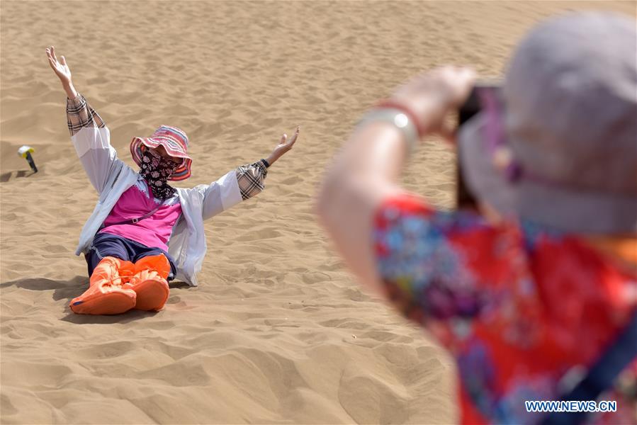 CHINA-XINJIANG-TURPAN-DESERT-TOURISM(CN)