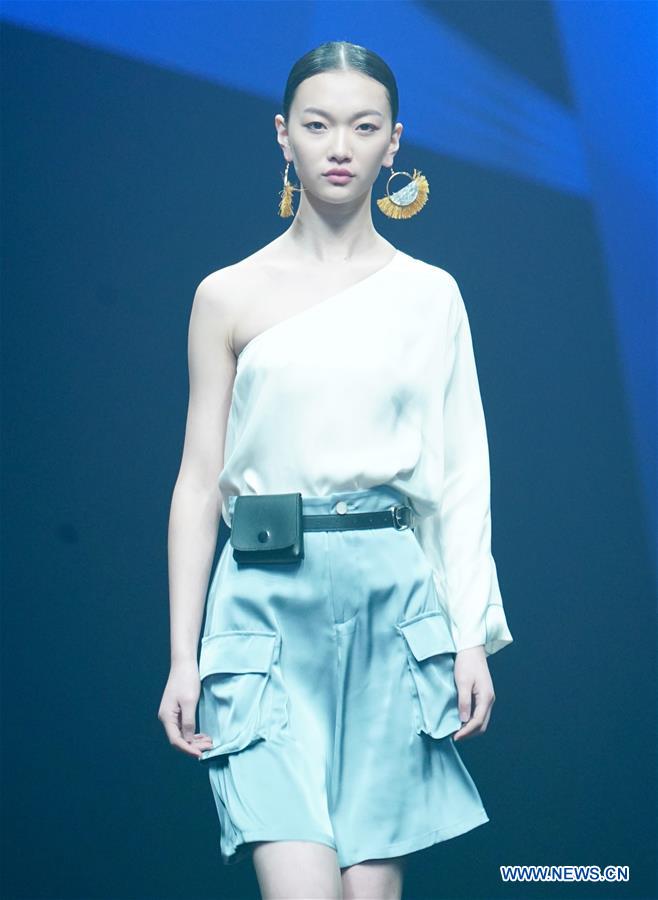 CHINA-BEIJING-FASHION WEEK (CN)