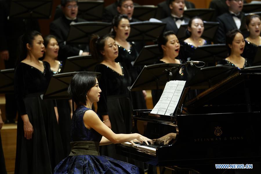 CHINA-BEIJING-"GOLDEN LIGHT"-CHORAL CONCERT (CN)