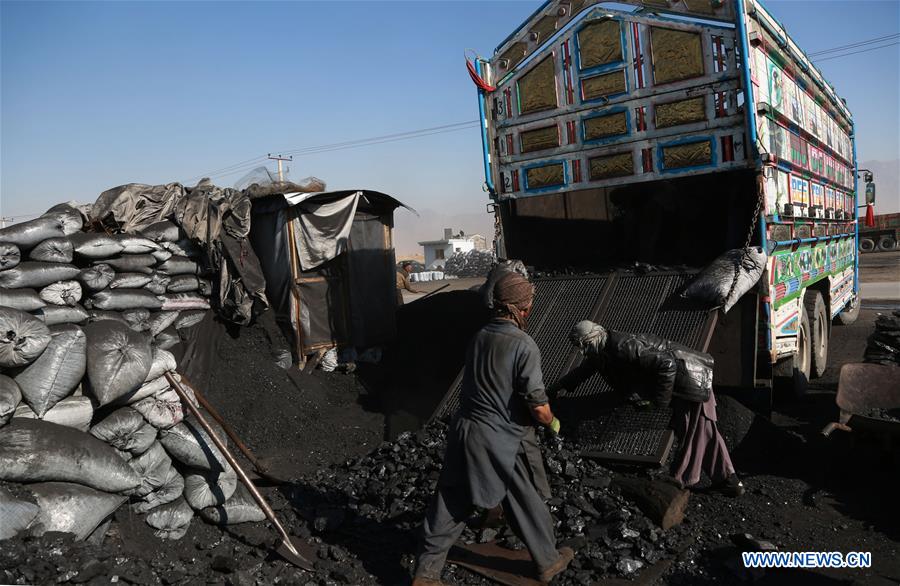 AFGHANISTAN-KABUL-COAL MARKET