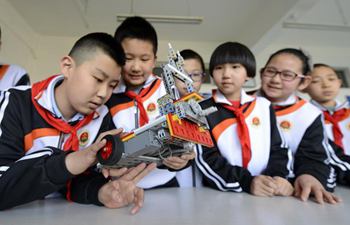 Robots introduced into extracurricular educational programs in Hebei