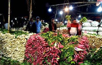 In pics: Karwan Bazar in Dhaka, Bangladesh